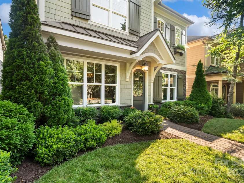 115 Boyce Road, Charlotte, NC 28211.  MLS# CAR4276477, YatesRealty ID 28859. 