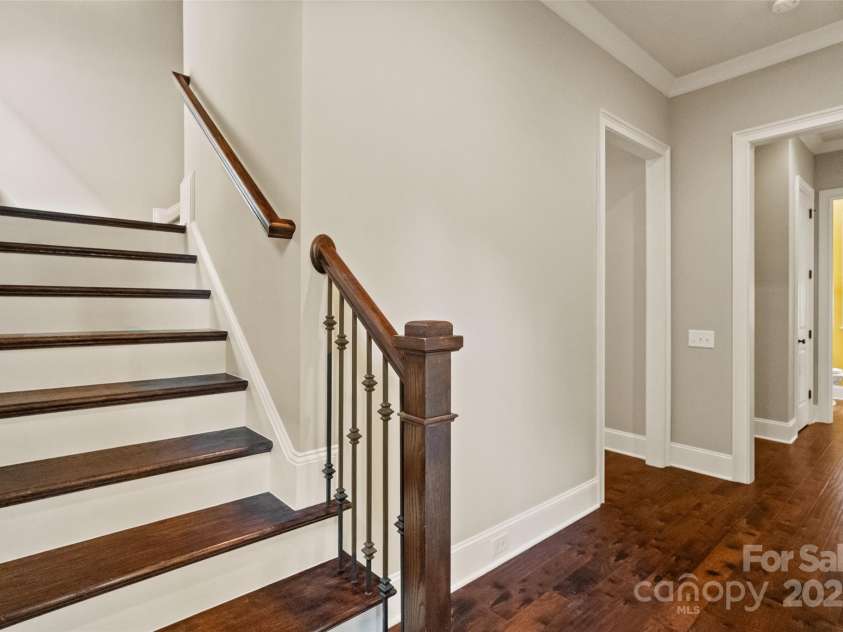 115 Boyce Road, Charlotte, NC 28211.  MLS# CAR4276477, YatesRealty ID 28859. 