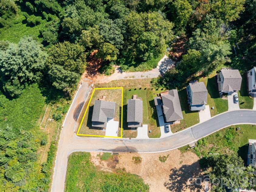 35 Loblolly Lane, Asheville, NC 28803.  MLS# CAR4228836, YatesRealty ID 2886. Aerial Image - Approximate GIS Lines