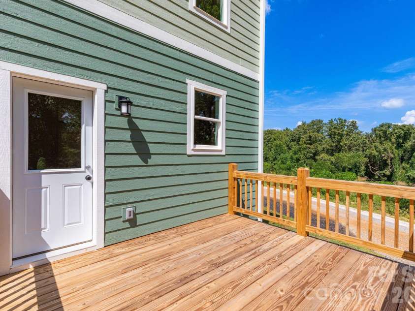 35 Loblolly Lane, Asheville, NC 28803.  MLS# CAR4228836, YatesRealty ID 2886. Back Deck