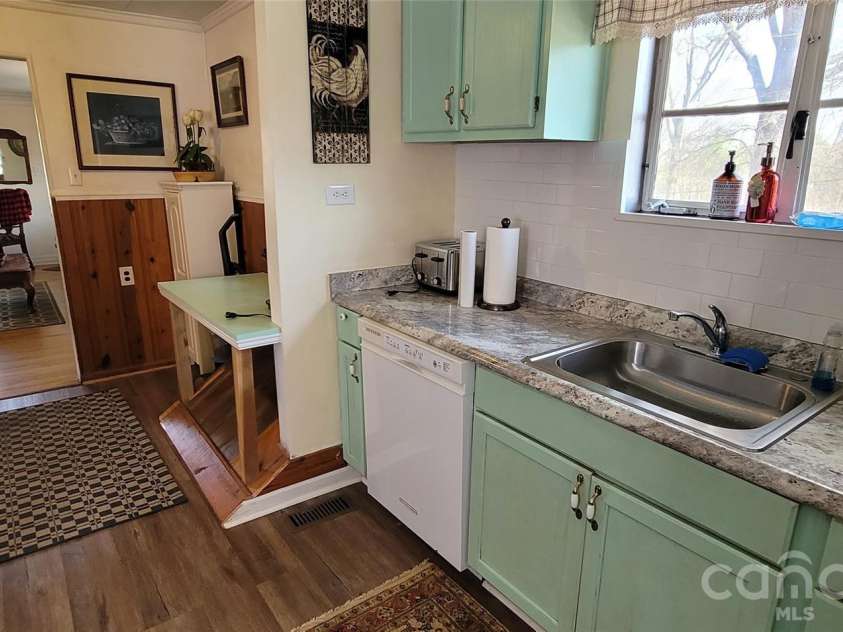 1740 Hollywood Drive, Salisbury, NC 28144.  MLS# CAR4387058, YatesRealty ID 28860. 