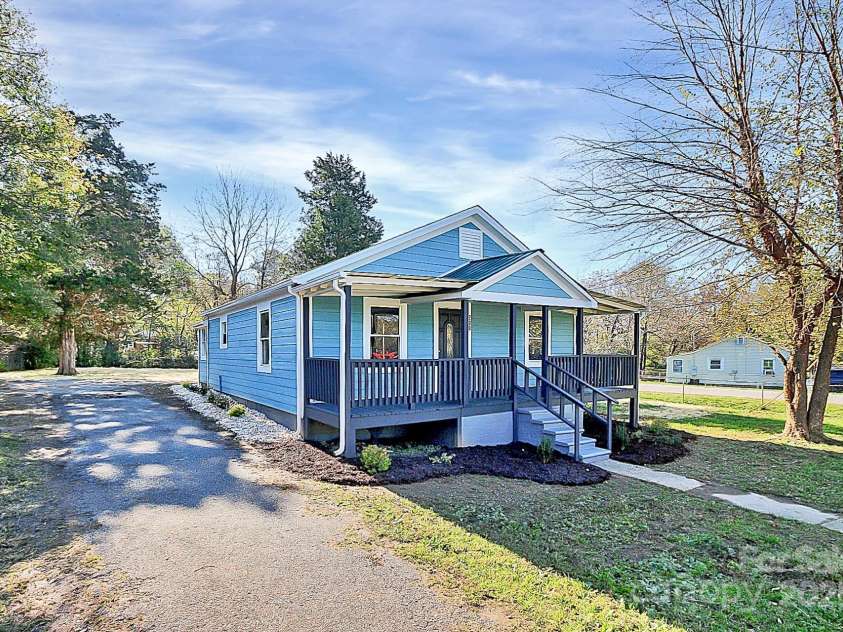 209 Fairdale Street, Kings Mountain, NC 28086.  MLS# CAR4285860, YatesRealty ID 28860. 