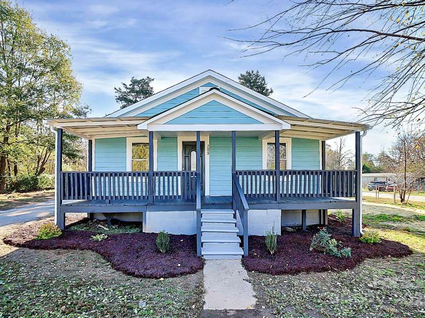209 Fairdale Street, Kings Mountain, NC 28086.  MLS# CAR4285860, YatesRealty ID 28860. 
