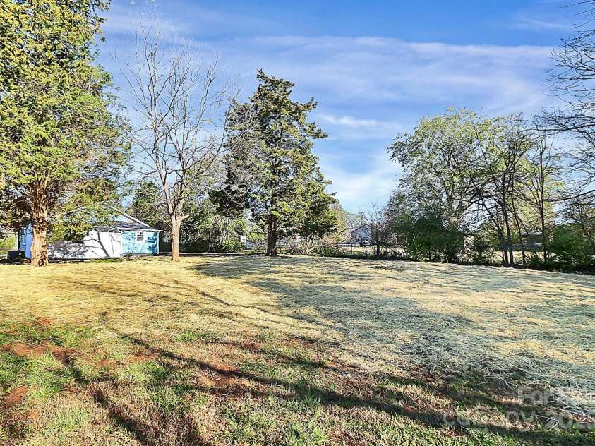 209 Fairdale Street, Kings Mountain, NC 28086.  MLS# CAR4285860, YatesRealty ID 28860. 