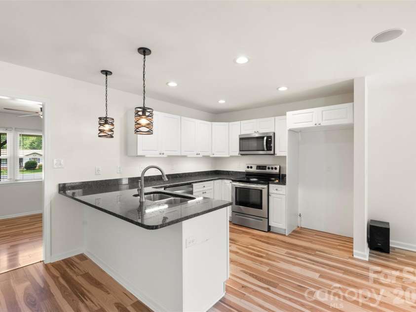 2201 Bow Brook Trail, Matthews, NC 28104.  MLS# CAR4386664, YatesRealty ID 28861. 