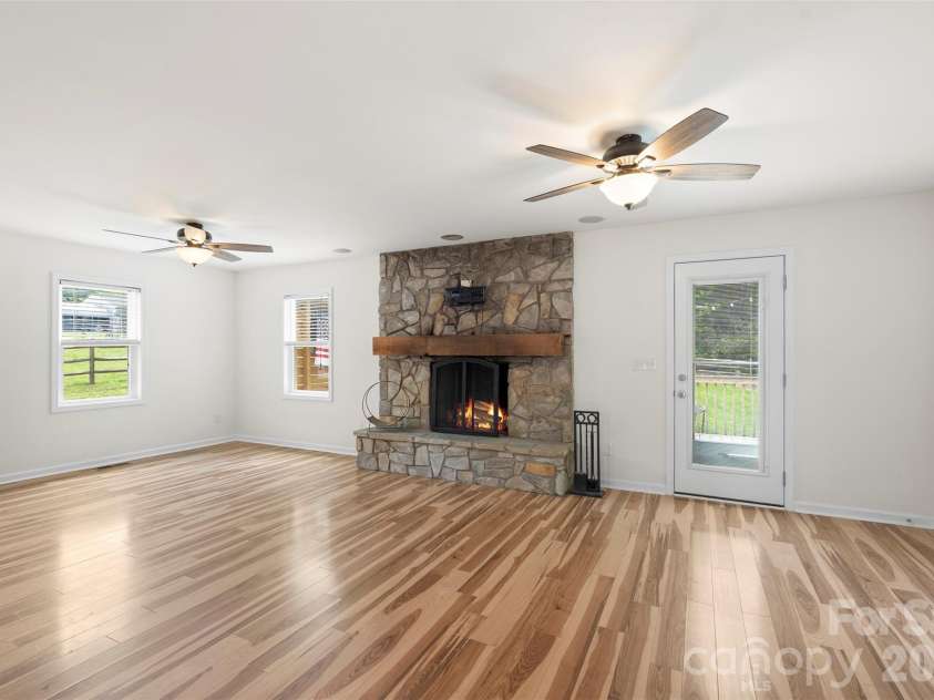 2201 Bow Brook Trail, Matthews, NC 28104.  MLS# CAR4386664, YatesRealty ID 28861. 