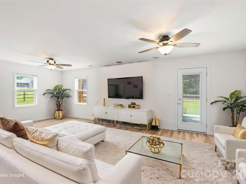 2201 Bow Brook Trail, Matthews, NC 28104.  MLS# CAR4386664, YatesRealty ID 28861. 