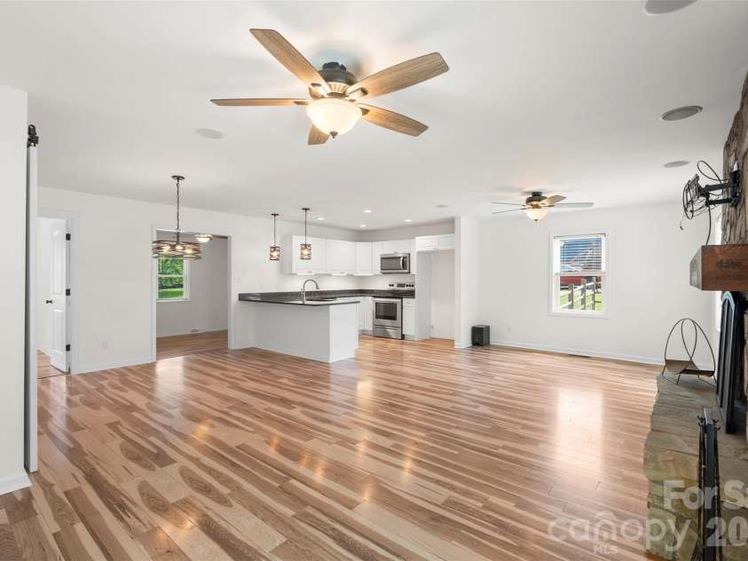 2201 Bow Brook Trail, Matthews, NC 28104.  MLS# CAR4386664, YatesRealty ID 28861. 