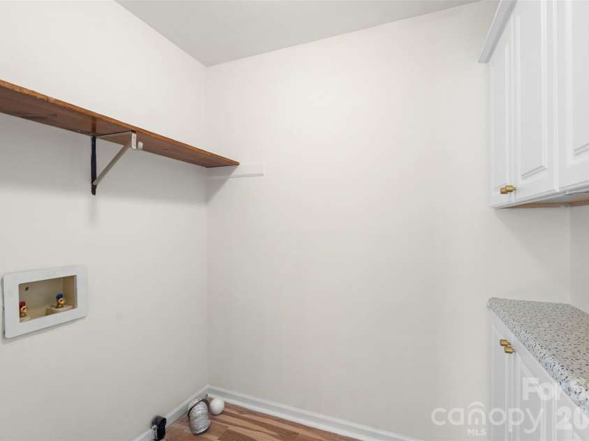 2201 Bow Brook Trail, Matthews, NC 28104.  MLS# CAR4386664, YatesRealty ID 28861. 