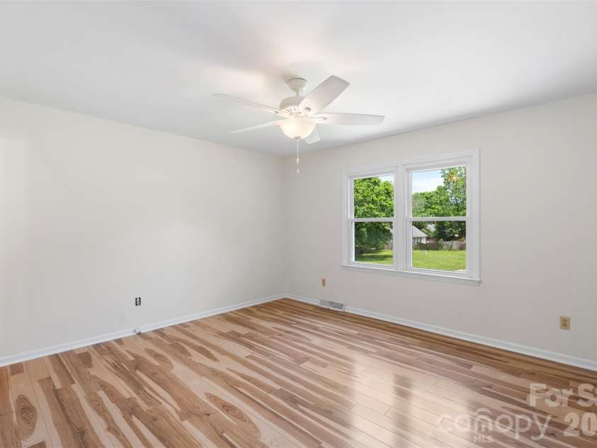 2201 Bow Brook Trail, Matthews, NC 28104.  MLS# CAR4386664, YatesRealty ID 28861. 
