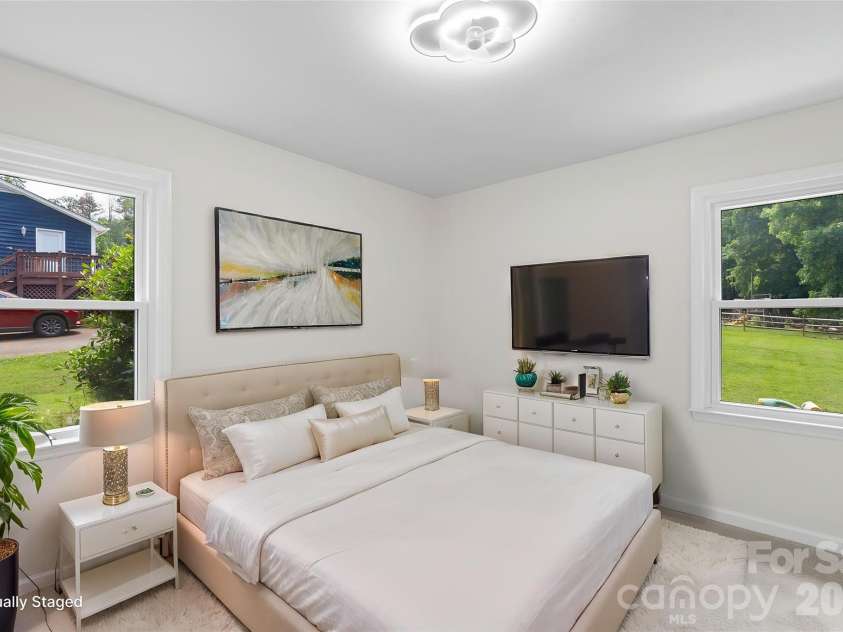 2201 Bow Brook Trail, Matthews, NC 28104.  MLS# CAR4386664, YatesRealty ID 28861. 