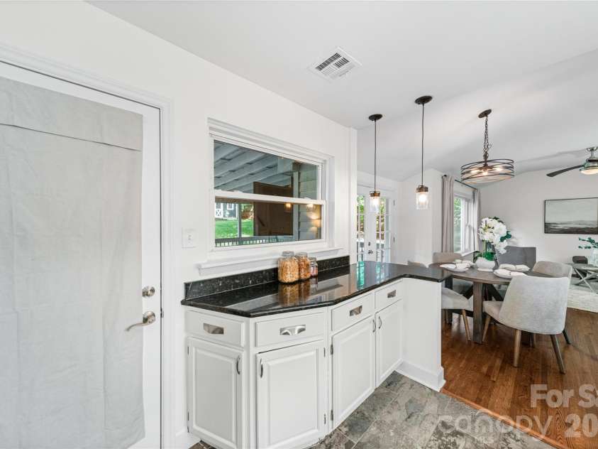 4220 Firwood Lane, Charlotte, NC 28209.  MLS# CAR4388006, YatesRealty ID 28862. 