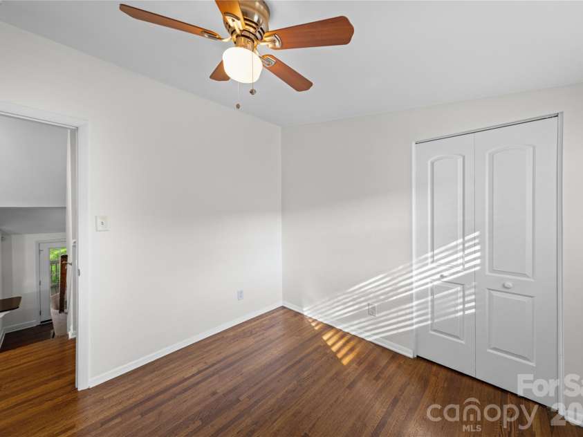 4220 Firwood Lane, Charlotte, NC 28209.  MLS# CAR4388006, YatesRealty ID 28862. 
