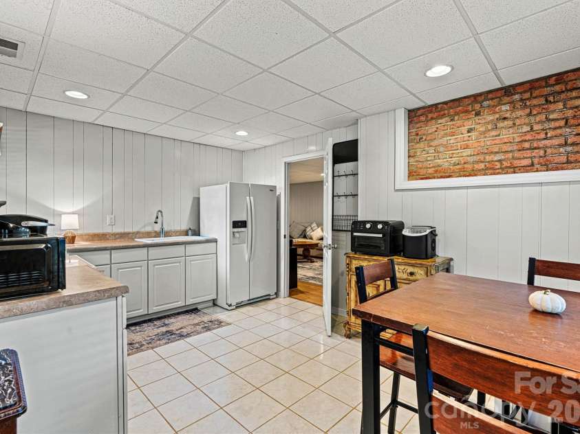 7538 Golf Course Drive, Denver, NC 28037.  MLS# CAR4375183, YatesRealty ID 28863. 2nd kitchen with separate entrance to exterior