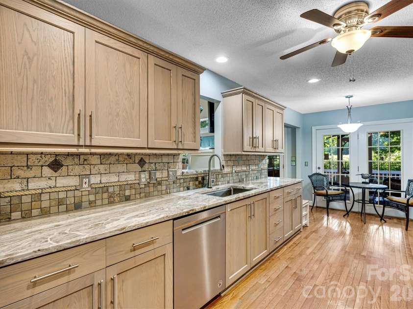 7538 Golf Course Drive, Denver, NC 28037.  MLS# CAR4375183, YatesRealty ID 28863. 