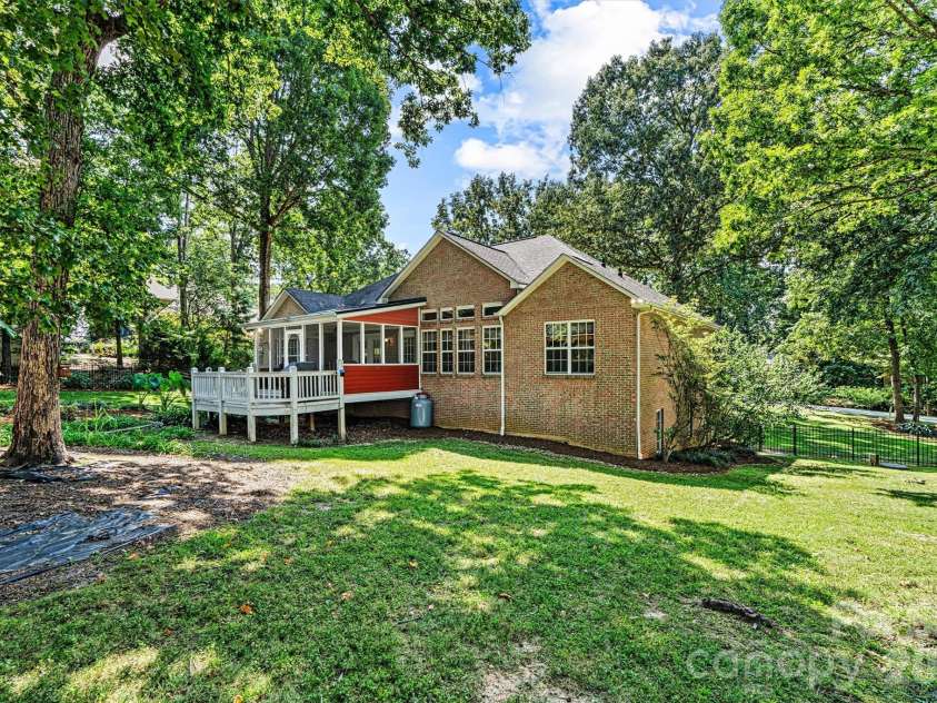 7538 Golf Course Drive, Denver, NC 28037.  MLS# CAR4375183, YatesRealty ID 28863. 