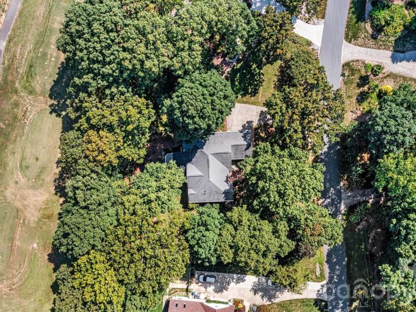 7538 Golf Course Drive, Denver, NC 28037.  MLS# CAR4375183, YatesRealty ID 28863. House and golf course off the backyard