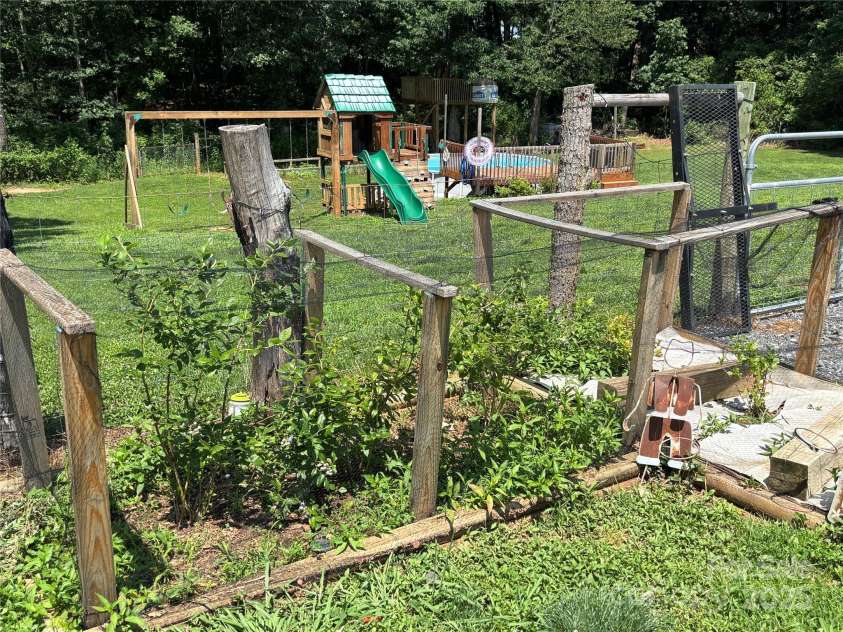 8122 Hutchison Lane, Vale, NC 28168.  MLS# CAR4270466, YatesRealty ID 28863. 