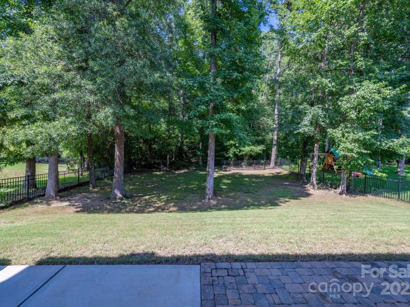 10666 Sapphire Trail, Davidson, NC 28036.  MLS# CAR4278211, YatesRealty ID 28864. 