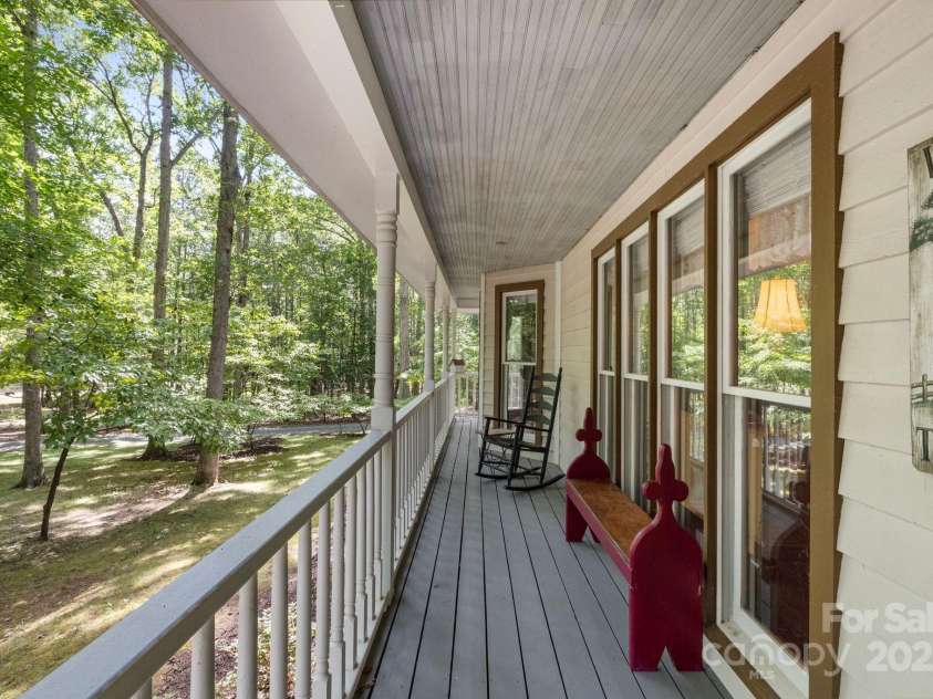 110 Amanda Drive, Matthews, NC 28104.  MLS# CAR4280480, YatesRealty ID 28865. Another great spot to relax and enjoy the outdoors