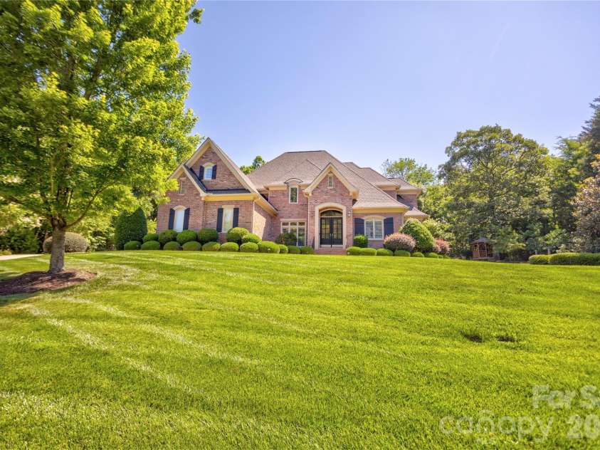 6005 Willowood Road, Kannapolis, NC 28081.  MLS# CAR4389697, YatesRealty ID 28865. 