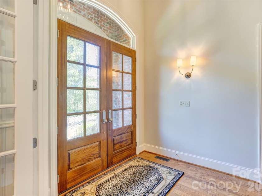 6005 Willowood Road, Kannapolis, NC 28081.  MLS# CAR4389697, YatesRealty ID 28865. Inviting double doors into the foyer