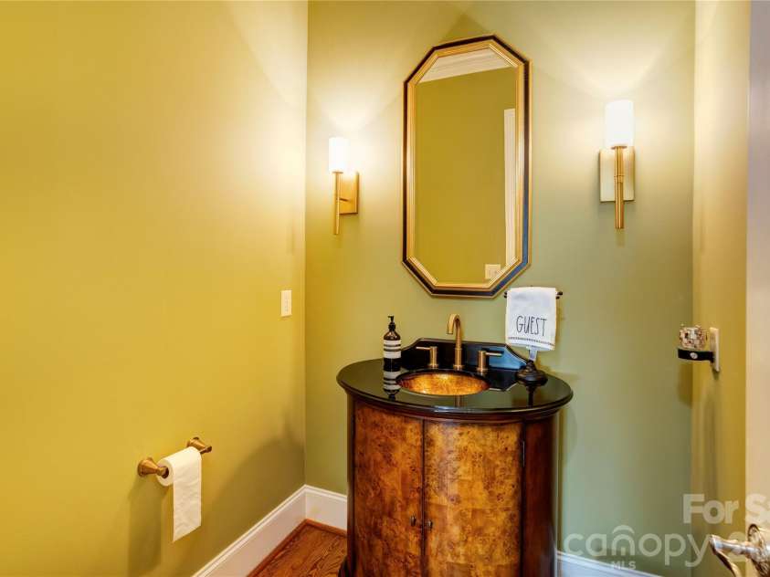 6005 Willowood Road, Kannapolis, NC 28081.  MLS# CAR4389697, YatesRealty ID 28865. Powder room