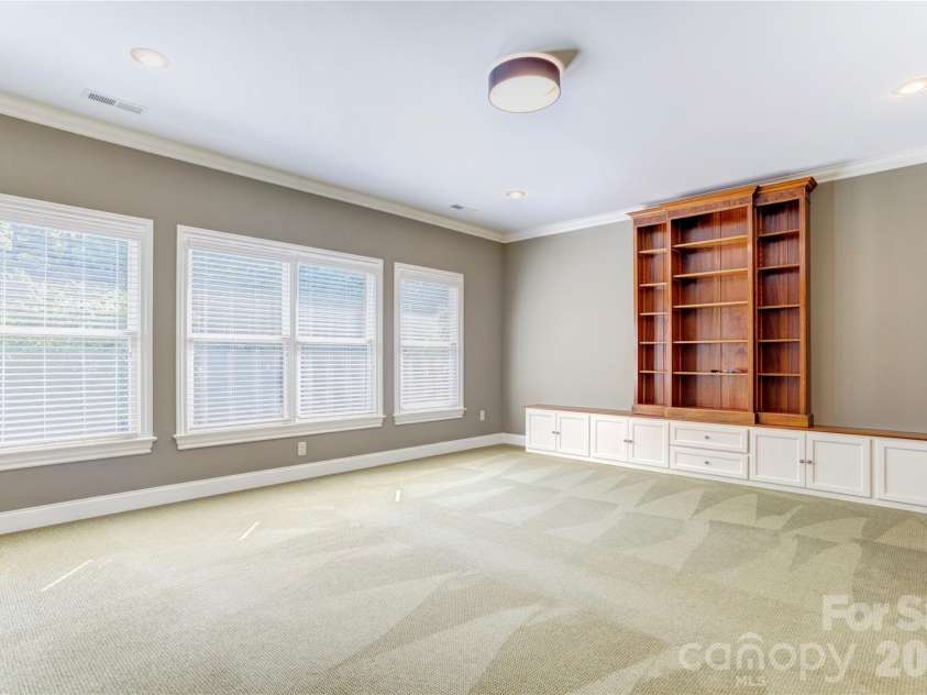6005 Willowood Road, Kannapolis, NC 28081.  MLS# CAR4389697, YatesRealty ID 28865. Upstairs Office