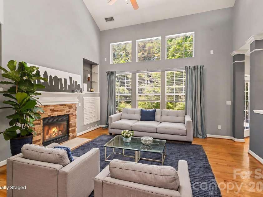 5604 Edgeweir Court, Charlotte, NC 28269.  MLS# CAR4379853, YatesRealty ID 28867. 