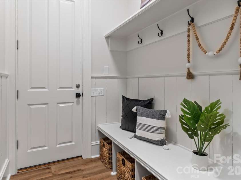 107 Kapp Place Road, Mooresville, NC 28117.  MLS# CAR4382713, YatesRealty ID 28868. 