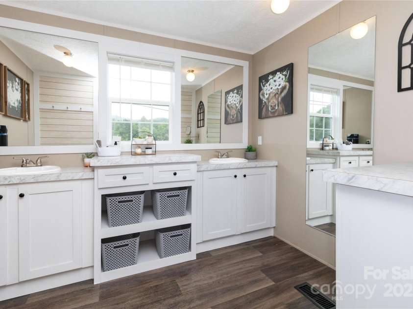 600 Old Mars Hill Highway, Weaverville, NC 28787.  MLS# CAR4269318, YatesRealty ID 28868. 