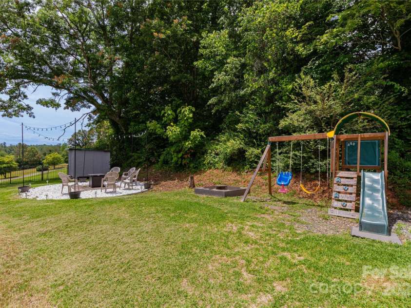 600 Old Mars Hill Highway, Weaverville, NC 28787.  MLS# CAR4269318, YatesRealty ID 28868. 