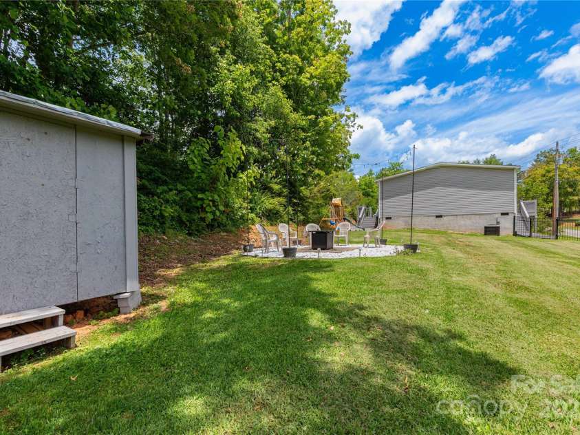 600 Old Mars Hill Highway, Weaverville, NC 28787.  MLS# CAR4269318, YatesRealty ID 28868. 