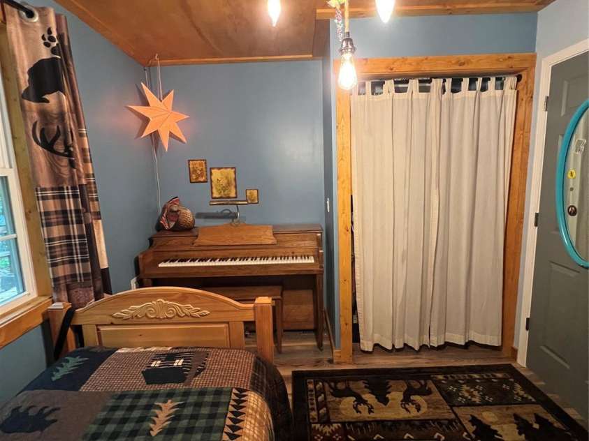 384 Bear Cub Drive, Spruce Pine, NC 28777.  MLS# CAR4389087, YatesRealty ID 28869. 