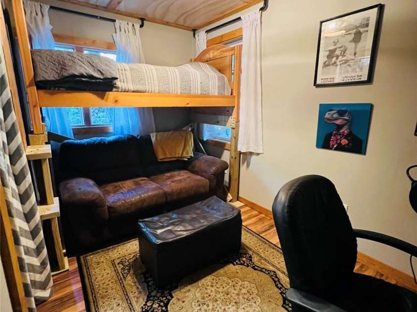 384 Bear Cub Drive, Spruce Pine, NC 28777.  MLS# CAR4389087, YatesRealty ID 28869. 