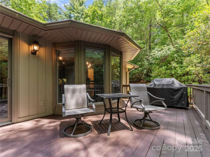 943 Salola Lane, Brevard, NC 28712.  MLS# CAR4281062, YatesRealty ID 28869. 