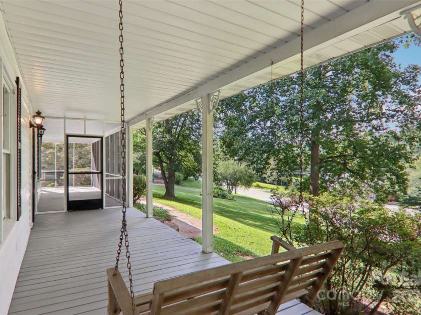 5 Timothy Lane, Candler, NC 28715.  MLS# CAR4301153, YatesRealty ID 2887. 