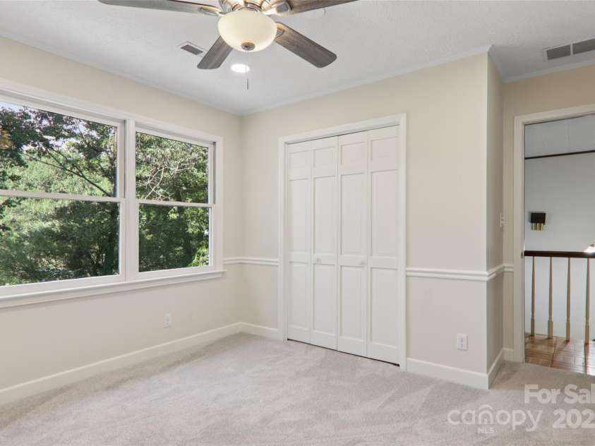 5 Timothy Lane, Candler, NC 28715.  MLS# CAR4301153, YatesRealty ID 2887. 