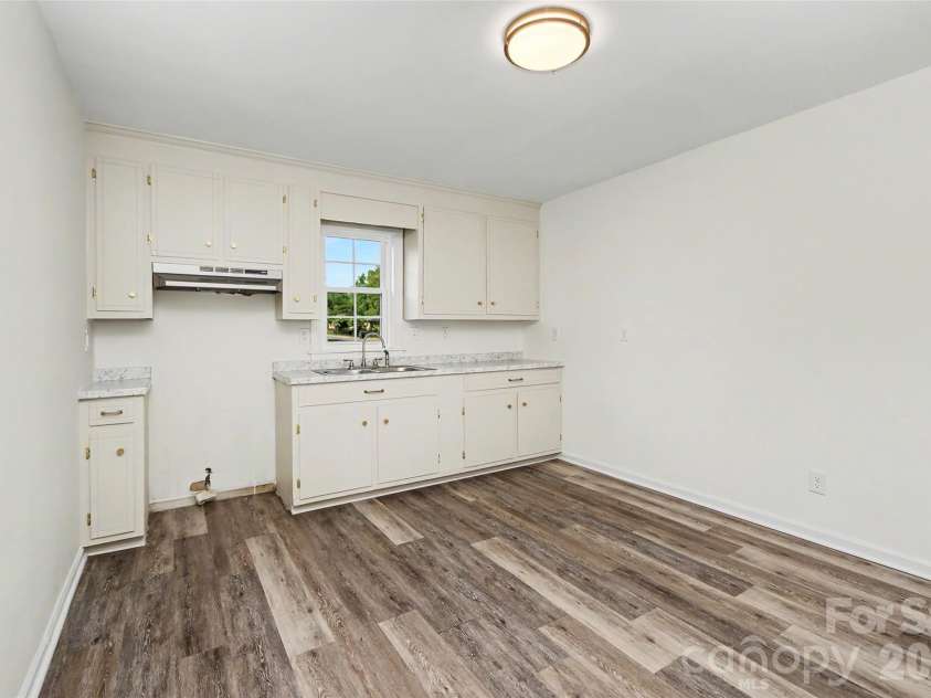 301 Branch Street, Monroe, NC 28112.  MLS# CAR4385417, YatesRealty ID 28871. 