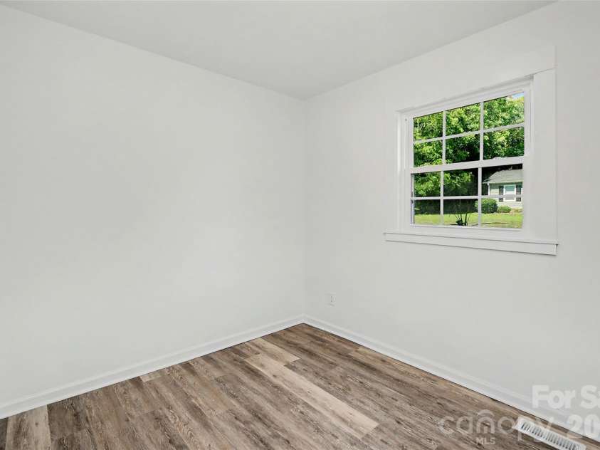 301 Branch Street, Monroe, NC 28112.  MLS# CAR4385417, YatesRealty ID 28871. 