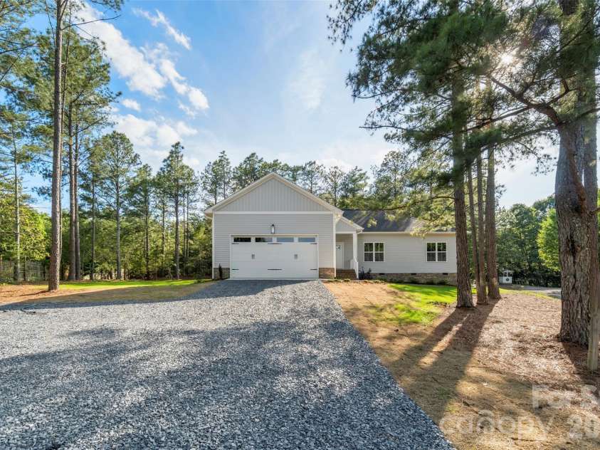 185 Shagbark Court, West End, NC 27376.  MLS# CAR4388224, YatesRealty ID 28872. 