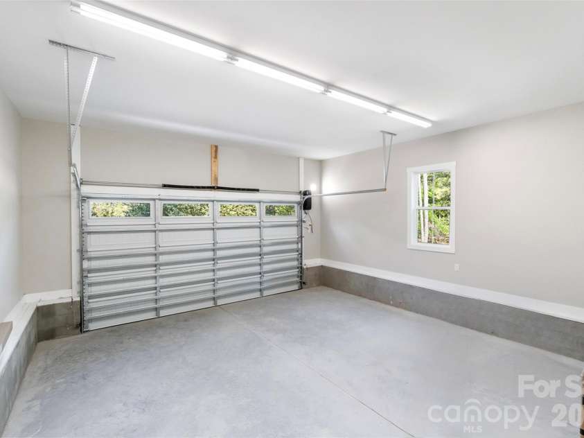 185 Shagbark Court, West End, NC 27376.  MLS# CAR4388224, YatesRealty ID 28872. 