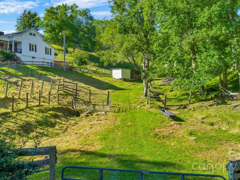 922 Prathers Creek Church Road, Laurel Springs, NC 28644.  MLS# CAR4282309, YatesRealty ID 28872. 