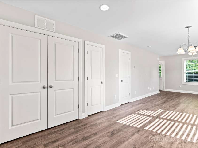 2015 Brantley Creek Drive, Kannapolis, NC 28083.  MLS# CAR4277352, YatesRealty ID 28873. 