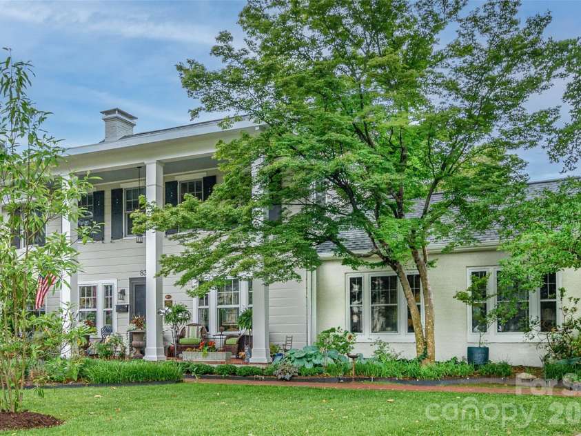 832 4th Avenue, Hendersonville, NC 28739.  MLS# CAR4390096, YatesRealty ID 28873. 