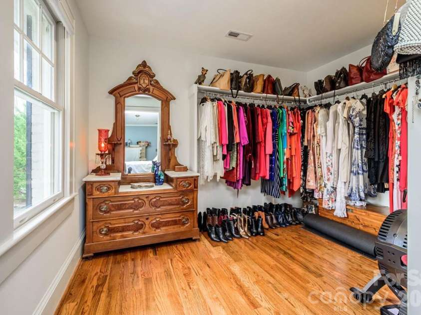 832 4th Avenue, Hendersonville, NC 28739.  MLS# CAR4390096, YatesRealty ID 28873. Adjoining Large Closet