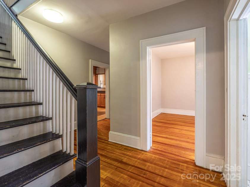 808 Union Street, Morganton, NC 28655.  MLS# CAR4283334, YatesRealty ID 28875. 