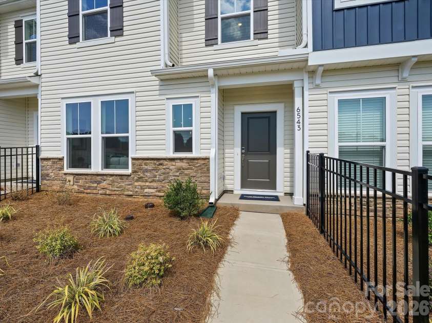 6543 Fire Lily Lane, Charlotte, NC 28216.  MLS# CAR4351859, YatesRealty ID 28876. 