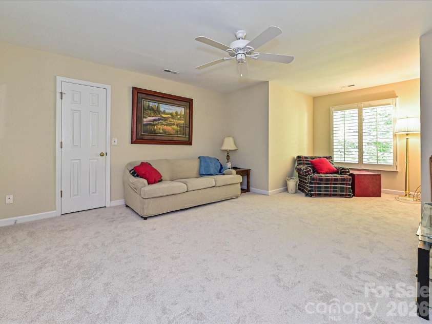 5203 Rustlewood Lane, Charlotte, NC 28226.  MLS# CAR4390578, YatesRealty ID 28877. 