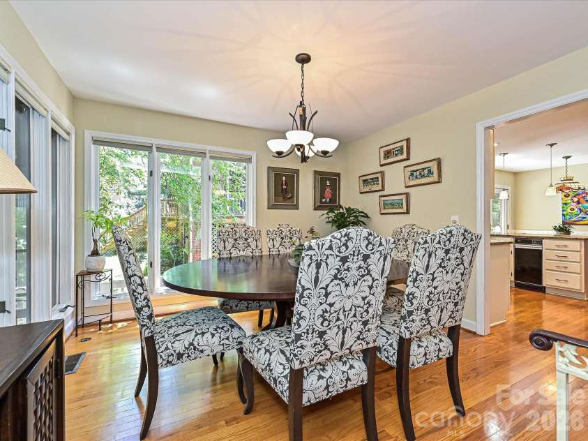 5203 Rustlewood Lane, Charlotte, NC 28226.  MLS# CAR4390578, YatesRealty ID 28877. Dining room